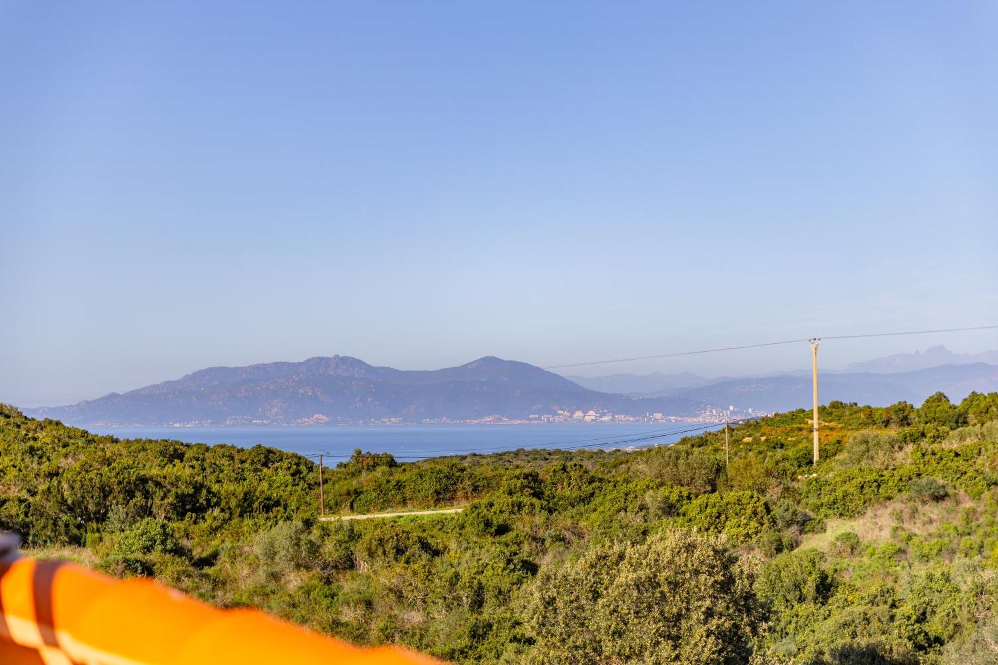 Villa La Ronde Des Soleils Coti-Chiavari  Buitenkant foto